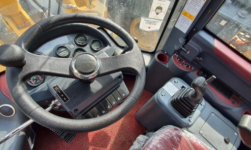Фронтальный погрузчик Lonking CDM835H